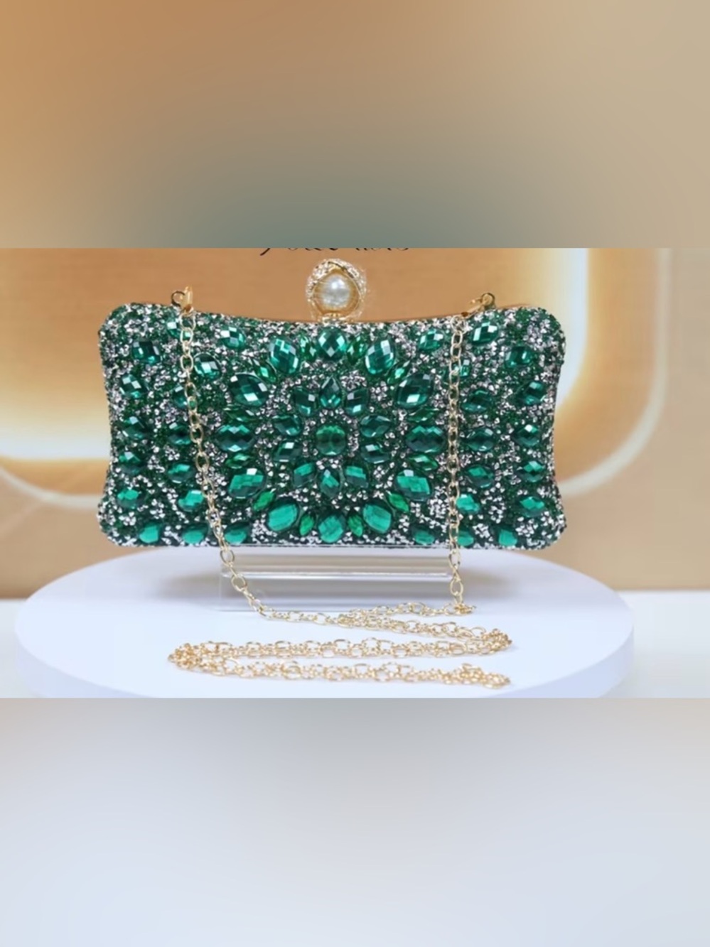 BRAND NEW Elegant Emerald Crystal Evening Clutch with Gold Chain